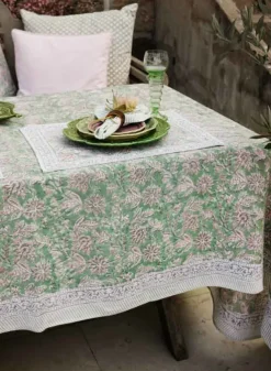 Bordsduk, Indian Summer Green/Rose 170×270 cm – Chamois