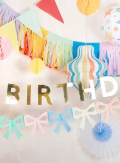 Flaggspel Gold Scallop Happy Birthday – Meri Meri