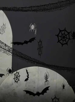 Halloween – Flaggspel med spindlar, fladdermöss och spindelnät