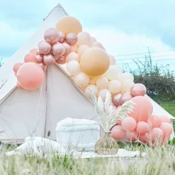 Lyxig Ballongbåge – Persika, roseguld och sand – Ginger Ray