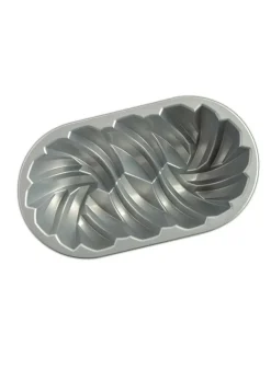 Sockerkaksform Braided loaf pan – Nordic ware