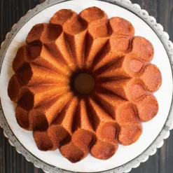 Sockerkaksform Crown bundt pan 2,4 l – Nordic Ware
